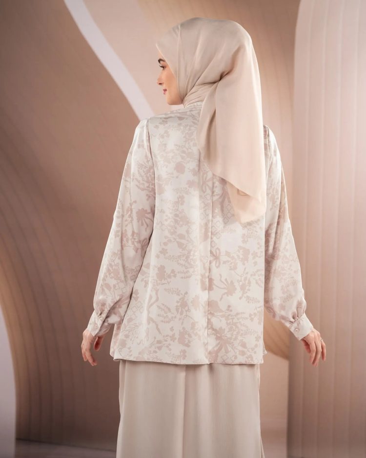 Samamu Blouse - Image 10