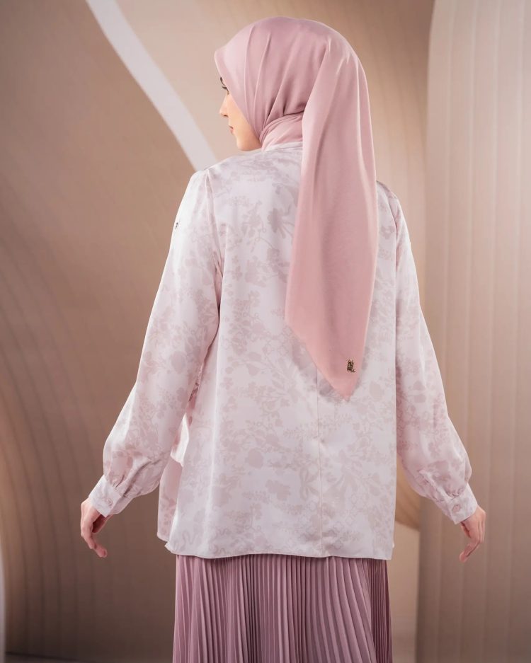 Samamu Blouse - Image 8