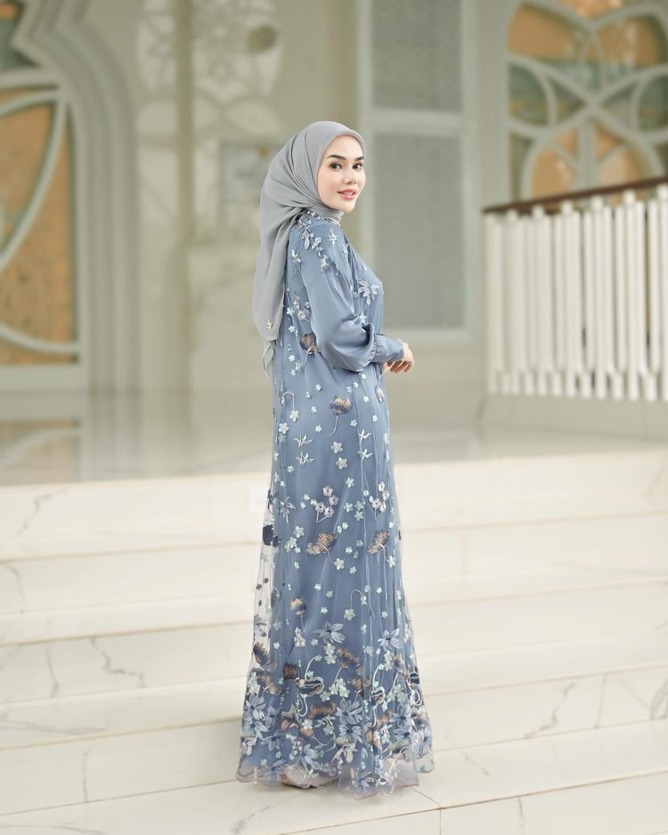 Teratai Dress Blue - Image 4