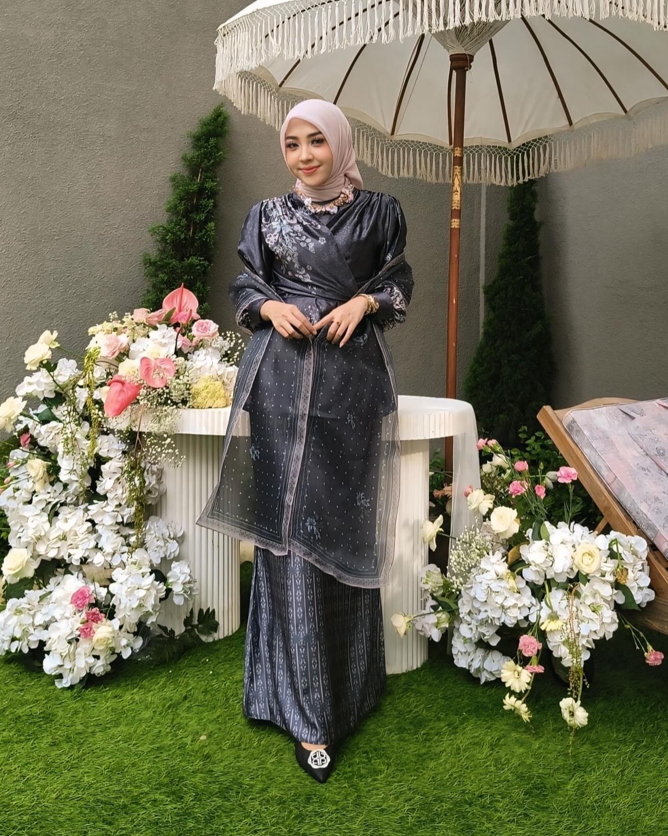 Sheila Dara Raya KateBlack