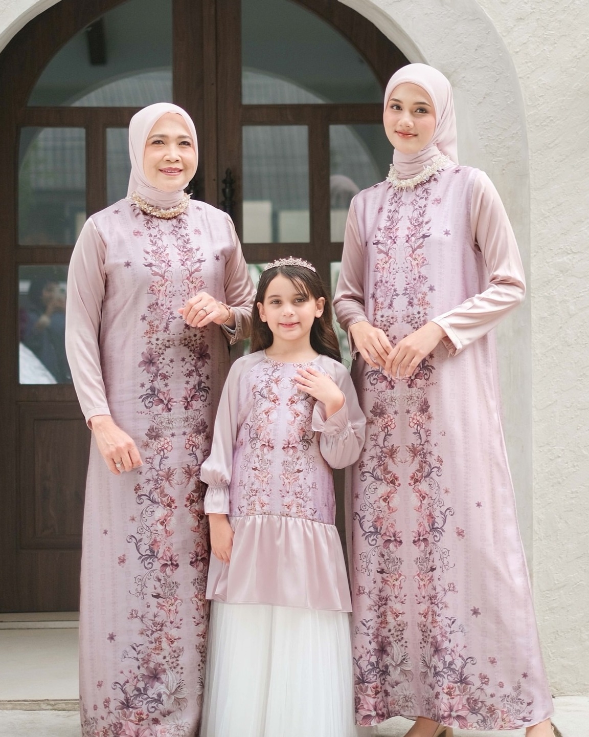 Mahalini Series Rose - Image 3